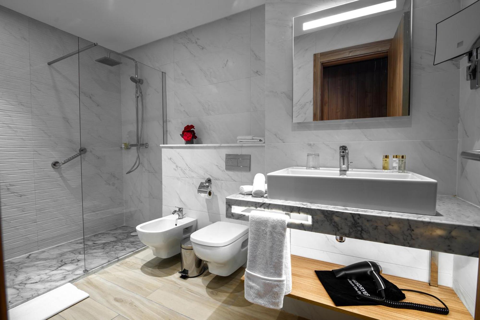 Dominium Palace Agadir Exterior photo Bathroom